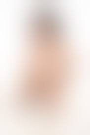 Eve Evans porn gallery. Latin girl Eve Evans does not feel shame when  showing her naked butt into camera