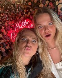 Charlotte Petry's Instagram, Twitter & Facebook