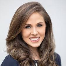 Meredith Hunt's Instagram, Twitter & Facebook