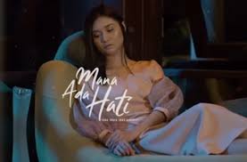 Yang trending #2 on youtube right now (before this #1) dan sudah pun mencapai angka 3.3 jutaaa viewss dalam masa tak sampai sebulan lagi pun. Lirik Lagu Mana Ada Hati Ayda Jebat Aku Sis Lin