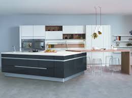 Avec leurs lignes épurées et leurs matériaux actuels, les cuisines contemporaines deviennent des pièces où l'on aime cuisiner et. Cuisines Design Nos Modeles Preferes Elle Decoration