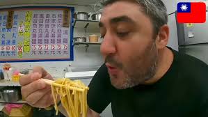https://youtu.be/6MChaCK_tiE Just a little bita my first 30 mins in Taiwan  is all 🇹🇼 #taiwan #taiwanesefoodie #noodles #taipei #danvsfood