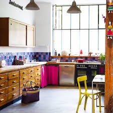 Cuisine Vintage 10 Idees Pour Lui Donner Un Style Recup Cuisine Vintage Cuisine Loft Et Couleur Cuisine