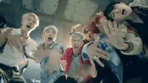Tebak wajah idol k pop yang di blur dalam 5 detik boy group are you k popers let s play. Bts Quiz Part 3 Tebak Muka Bts Bts Army Indonesia Amino Amino