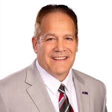 Christopher Macfarlane's Instagram, Twitter & Facebook