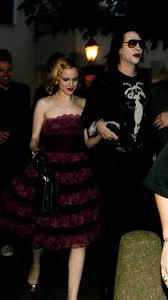 Singer Marilyn Manson With Actress Evan Rachel Wood At His Art Exhibition Les Fleurs Du Mal In Cologne J Evan Rachel Wood Marilyn Manson Celebrity Couples