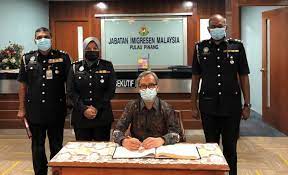 Penanda aras yang sesuai untuk menunjukkan prestasi rizab negeri semasa bn mentadbir pulau pinang juga meningkat malah pernah mencatat pertumbuhan tertinggi iaitu 35.5. Pertemuan Kjri Penang Dan Jabatan Imigresen Malaysia Negeri Pulau Pinang