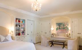 Today's color review is benjamin moore gentle cream. Bm Mannequin Cream