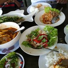 Yang penting, makanan tersebut dijamin halal. Chekkar Restaurant 10 Tips From 545 Visitors