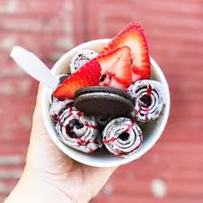 Lets Roll Ice Cream Serves Delicious Rolled Ice Cream In San Francisco Sweet Recipes Desserts Yummy Cookies Best Ice Cream Scoop