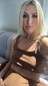 Stephanie Riffe's Instagram, Twitter & Facebook