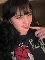 Eve Davidson🧍🏻‍♀️ (@evedavidson_)'s videos with original sound