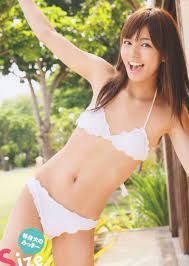 Morphenomenal Awesomeness: My Top 25 Favorite Gravure Idols
