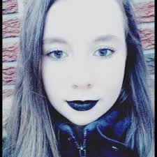 Kim Daigneault's Instagram, Twitter & Facebook