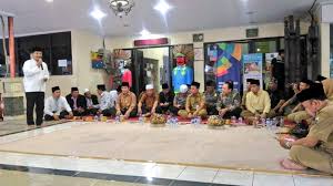 We did not find results for: Seko Memberikan Sambutan Pada Acara Buka Puasa Bersama Berita Foto Kota Administrasi Jakarta Barat