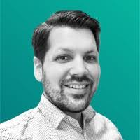 1300+ “Eric Diaz” profil