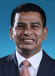 Dato abd aziz bin sheikh fadzir born 28 april 1963 is the member of the parliament of malaysia for the seat of kulimbandar baharu in the state of kedah. Dato Abd Aziz Bin Sheikh Fadzir Ahli Parlimen In Kulim Bandar Baru