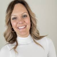 Krystal Schmidt's Instagram, Twitter & Facebook