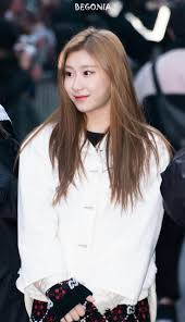 Itzy Chaeryoung Kbs Music Bank 190301 Itzy Chaeryoung Itzy Women Fashion