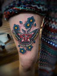 Robins Moth Tattoo Robinsmothtattoo Colortattoo Traditionaltattoo Moth Tattoo Traditional Tattoo Geometric Tattoo