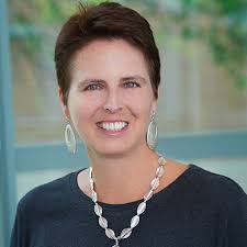 Dana Lindsay's Instagram, Twitter & Facebook