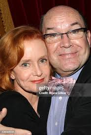 2.617 fotos e imágenes de alta resolución de Swoosie Kurtz