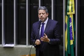 For the presidency of the lower house of congress of brazil, lawmaker arthur lira, is expected to take over the role next month. Quem E Arthur Lira O Soldado De Cunha Que Quer Virar General De Bolsonaro 31 01 2021 Uol Noticias