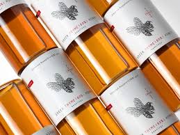 Foodscross Premium Honey On Packaging Of The World Creative Package Design Gallery Honey Packaging Packaging Design Creative Packaging Design