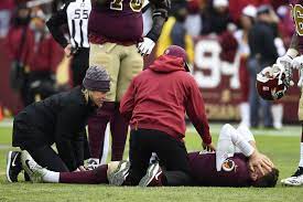Doctors thanks to a group of specialists at a military hospital in san antonio and nearly 20 distinct surgeries, smith began his rehab. Alex Smith Injury Strange Coincidences Recovery Time And What S Next Sbnation Com