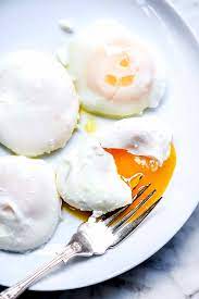 Poached Eggs The Easy Way Stove Microwave Oven Foodiecrush Com