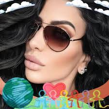 Terri Haddad's Instagram, Twitter & Facebook