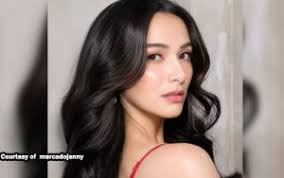 Pinag-iinit mga faney: Kyle panay bilad ng katawan