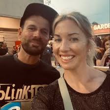 annika gray (annika7712)