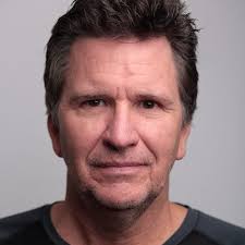 Stuart Francis's Instagram, Twitter & Facebook