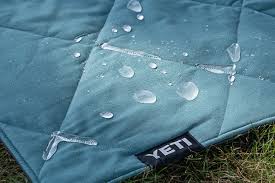 9 best beach tents and canopies of 2021. The Best Picnic Blanket For 2021 Reviews By Wirecutter