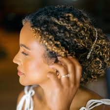 Destiny Columbus Ohio curly hair specialist (@des_does_my_curls) ·  Columbus, Ohio · Instagram photos and videos