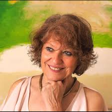 Julia León Cantante