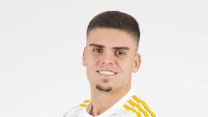 Cruzeiro tenta a contratação de Gabriel Pec, ex-Vasco