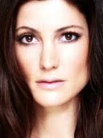 Julia Benson (I) Bio