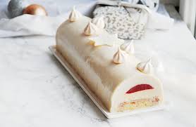 Buche Vanille Framboise Passion En 2020 Chocolat Blanc Pistache Chocolat