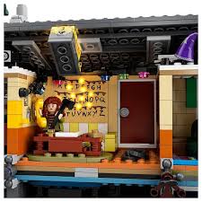 Stranger Things Amazing Lego Set Takes The Upside Down Literally Lego Sets Stranger Things Funny Stranger Things