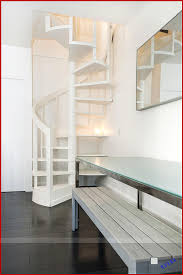 Weisse Wendeltreppe Weisse Wendeltreppen Haustreppe Weisse Wendeltreppe Wend In 2020 Wendeltreppen Wendeltreppe Treppe