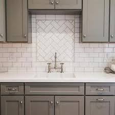 Shaker kitchens in the uk are a traditional kitchen design that works in both a classic and country style kitchen. 80 Graystone Shaker Cabinets Ideas Kitchen Design Shaker Cabinets Kitchen Remodel