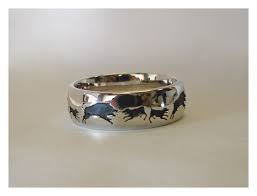 Pin By Burnt Powder Retrievers On Hog Dogging Hunting Wedding Bands Hunting Wedding Rings Hunting Wedding