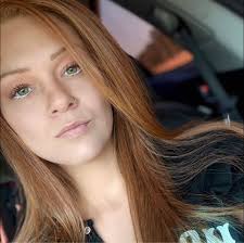 Someone talk me out of bangs. I'm wanting something super textured. Lots of  face framing. But I'm scared Natalie Liles Durham might beat me up. Lolol 😂