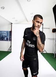 In 2018 kwam er echt iets groots: Psg 2017 18 Nike Third Kit Bts Soccerbible