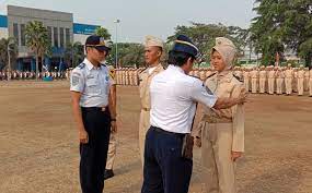Supir, gaji menarik sejak 2006 hingga 2012, sttd bekasi sudah meluluskan 2.630 perwira transportasi darat, terdiri dari lulusan diploma iii llaj sebanyak 1.544 orang, diploma iii perkeretaapian 167 orang, diploma iv transportasi darat lanjutan 637 orang, dan diploma iv transportasi darat reguler 282 orang 6 Tips Masuk Kedinasan Sttd Paling Ampuh Lkbb Indonesia College