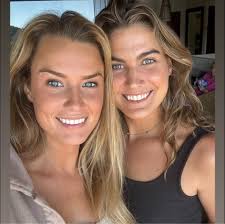 What internet provider is recommended for Woodwark residences?