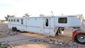 Great offer on gooseneck 3 horse angle load floats with bunk bed starting at only $ 35,000 for you to comfortably carry your studs. Sundowner Sierra 8014 Four Horse Trailer W Lq S 2 Bunk Beds Vans Suvs And Trucks Cars