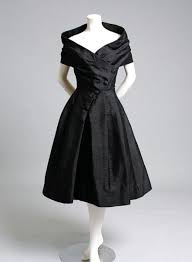 Dior 1955 Vestido De Cocktail Timeless Fashion Portrait Neckline Only Thing Missing Is A Strand Of Pearls Vestidos Especiais Moda Feminina Vintage Vestidos